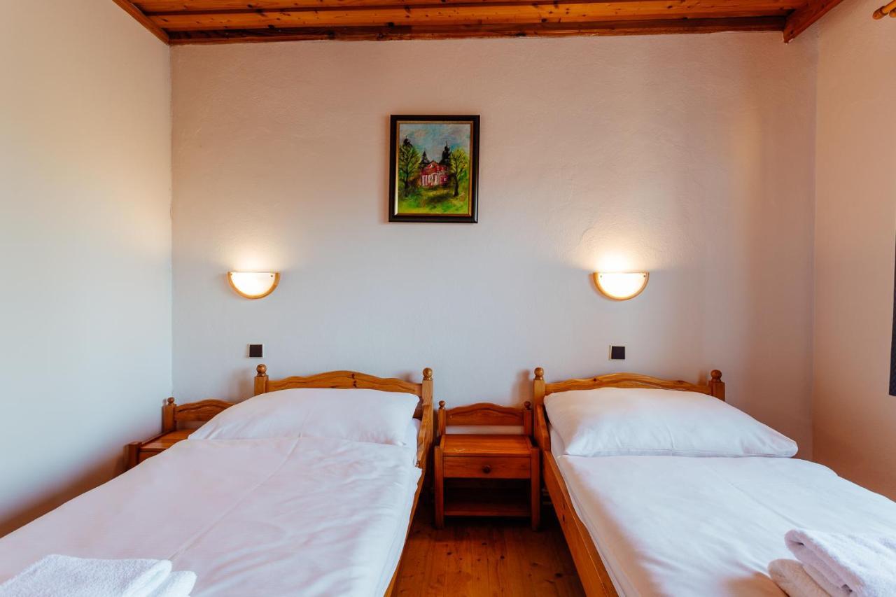 Banská Štiavnica Penzion Topky מראה חיצוני תמונה